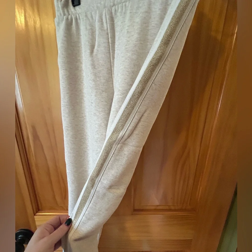 GAP Kids cream colored, gold stripped‎ pants